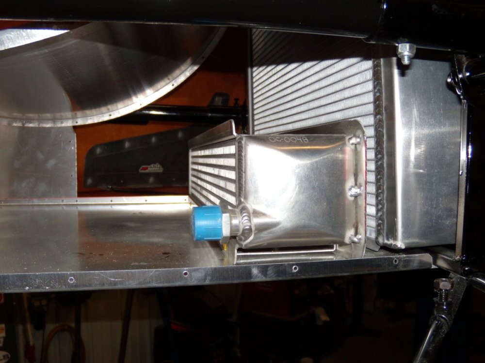 49 Radiator and NASCAR oil cooler inside of air box.JPG